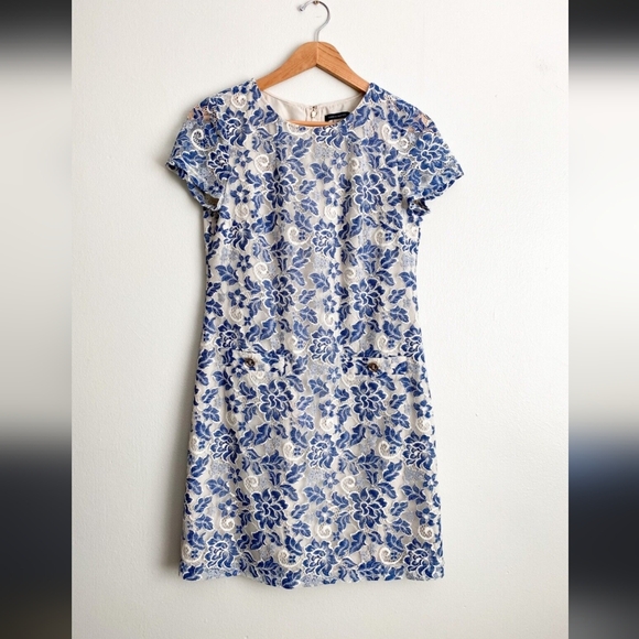 TOMMY Hilfiger Floral blue and cream Lace Blue Dress size 12 - Picture 10 of 11
